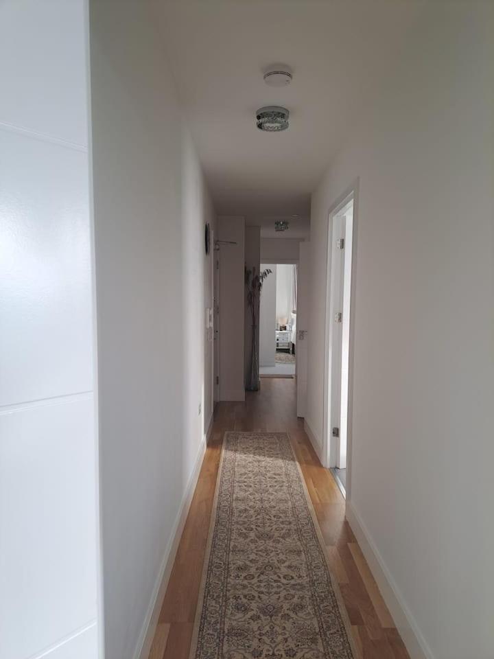 Cozy Double Room With Large En Suite Near Canary Wharf London With Amazing Views In A Shared Apartment Exteriör bild